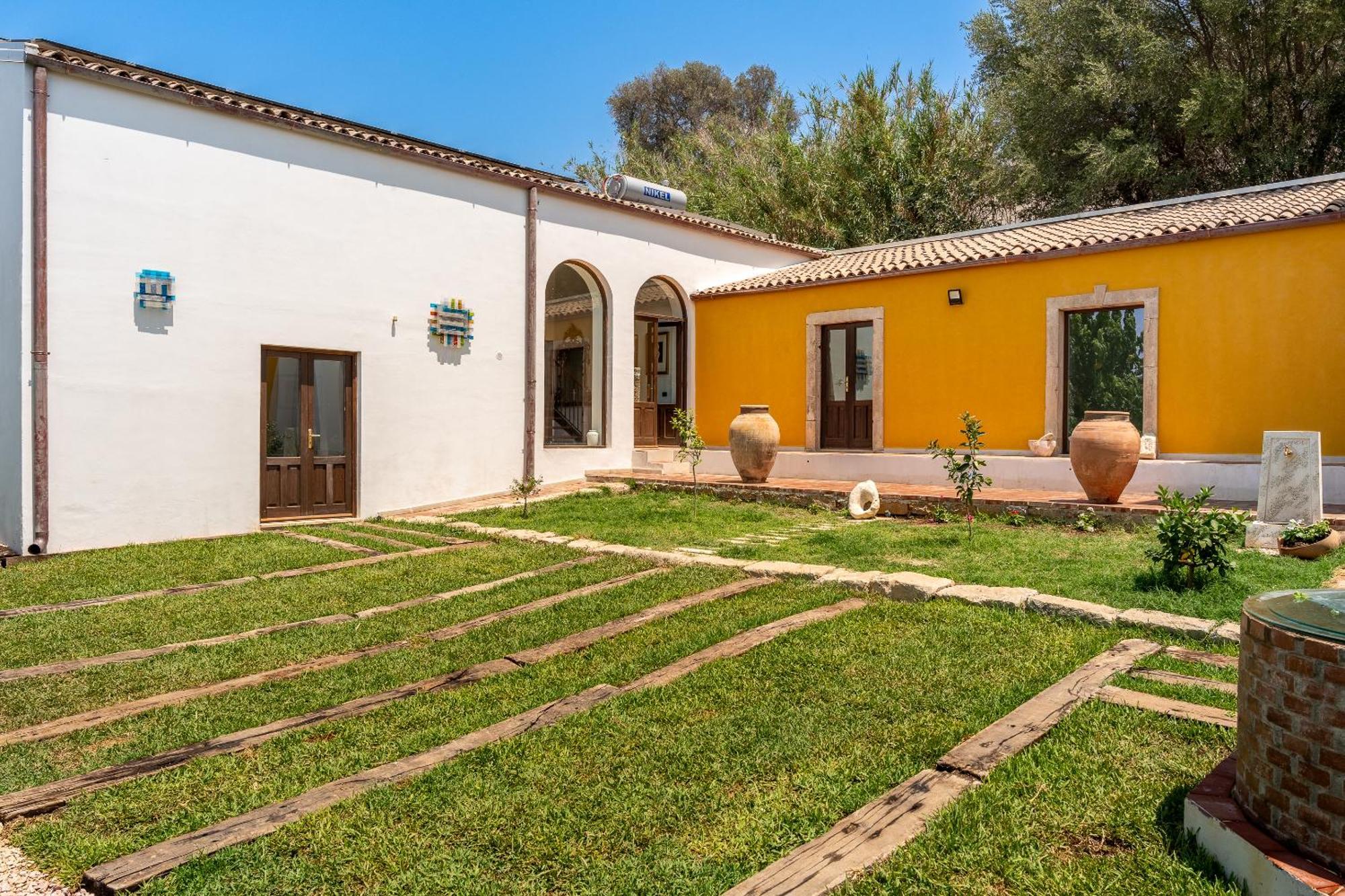 Sogno Di Giove Con Piscina By Wonderful Italy Leilighet Syracuse Eksteriør bilde